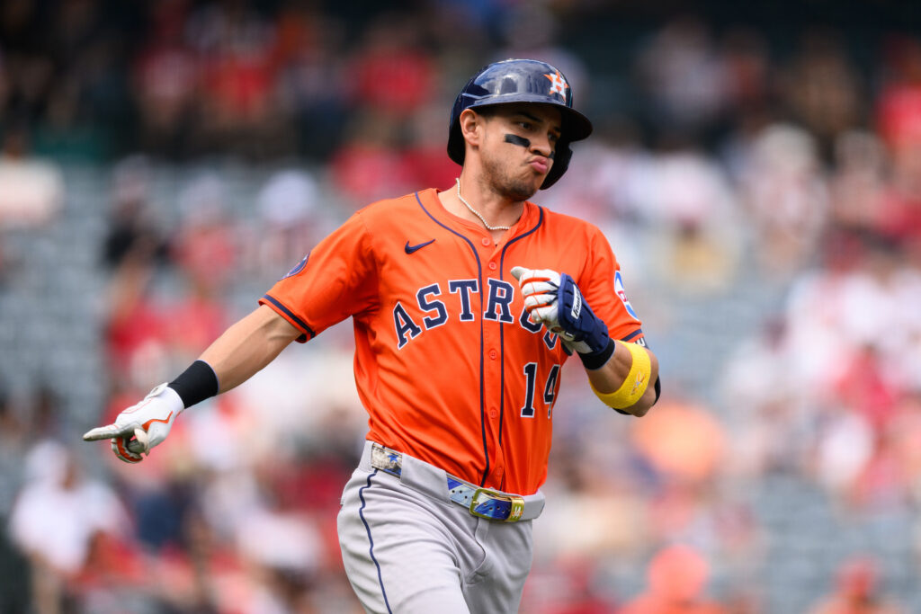  Braves Acquire Mauricio Dubón For Nick Allen