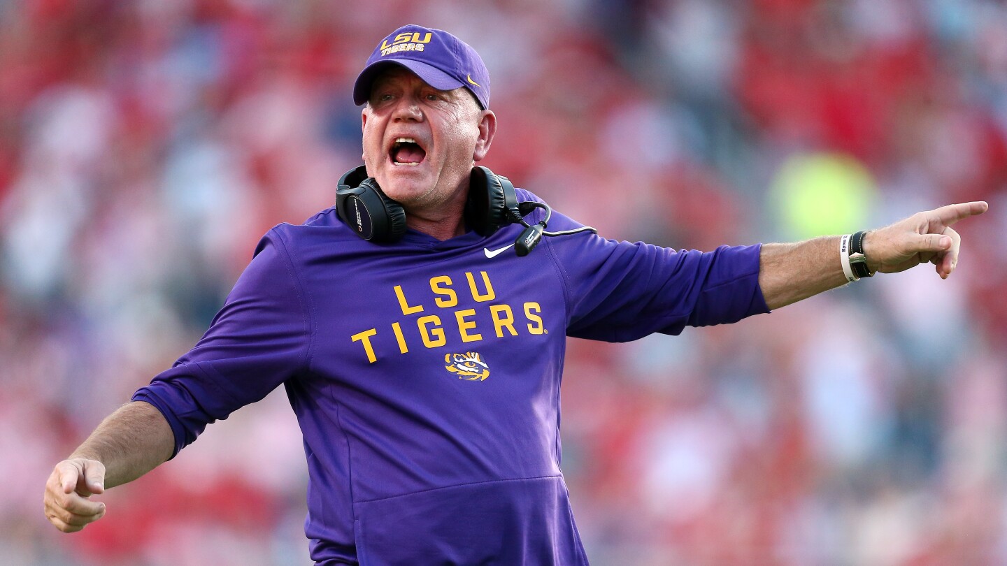  Brian Kelly claims LSU has “made it nearly impossible” for him to get another job