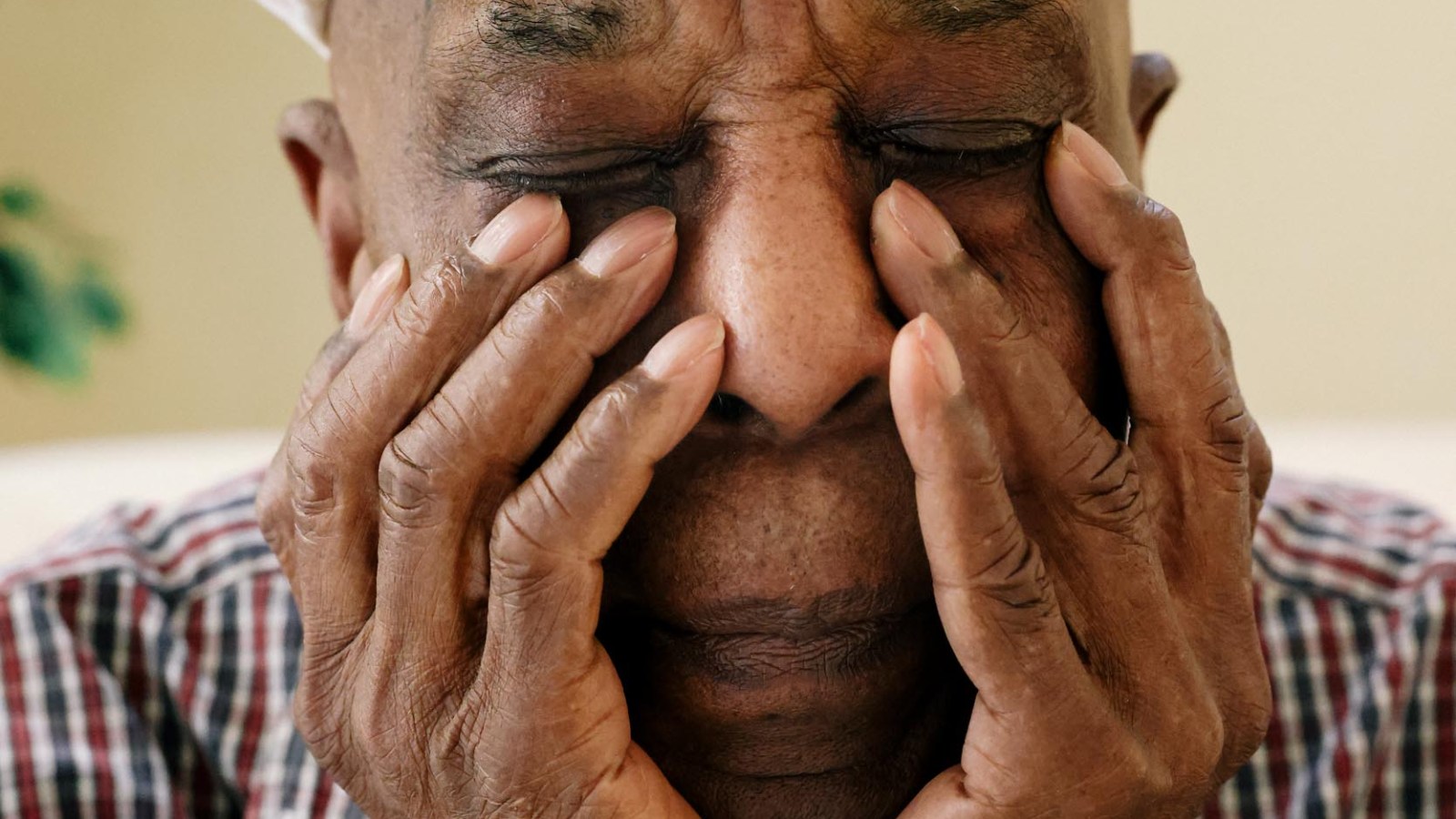  Buddy Guy on ‘Sinners,’ His Career, and Still Playing the Blues