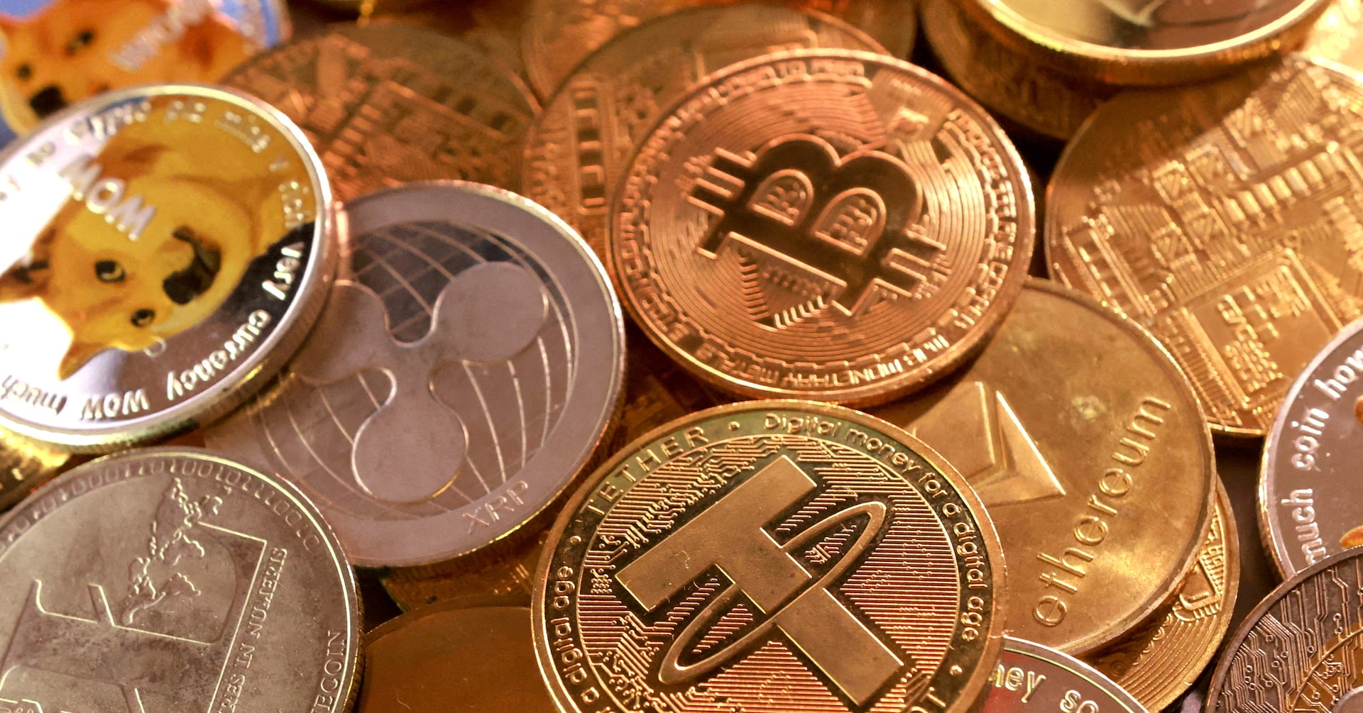  Crypto treasury companies pivot to fringe tokens, stoking volatility fears