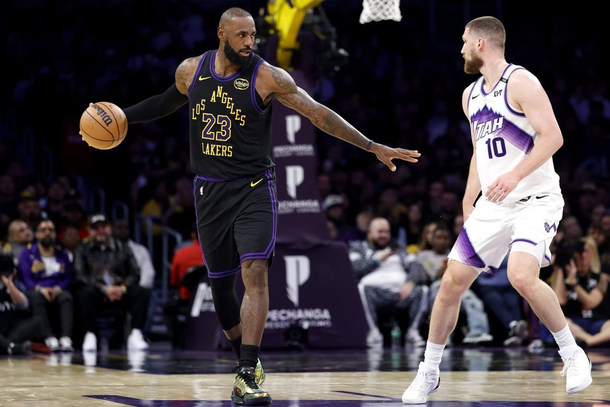  Can the Lakers win the LeBron James minutes? It’s not as easy as it may sound