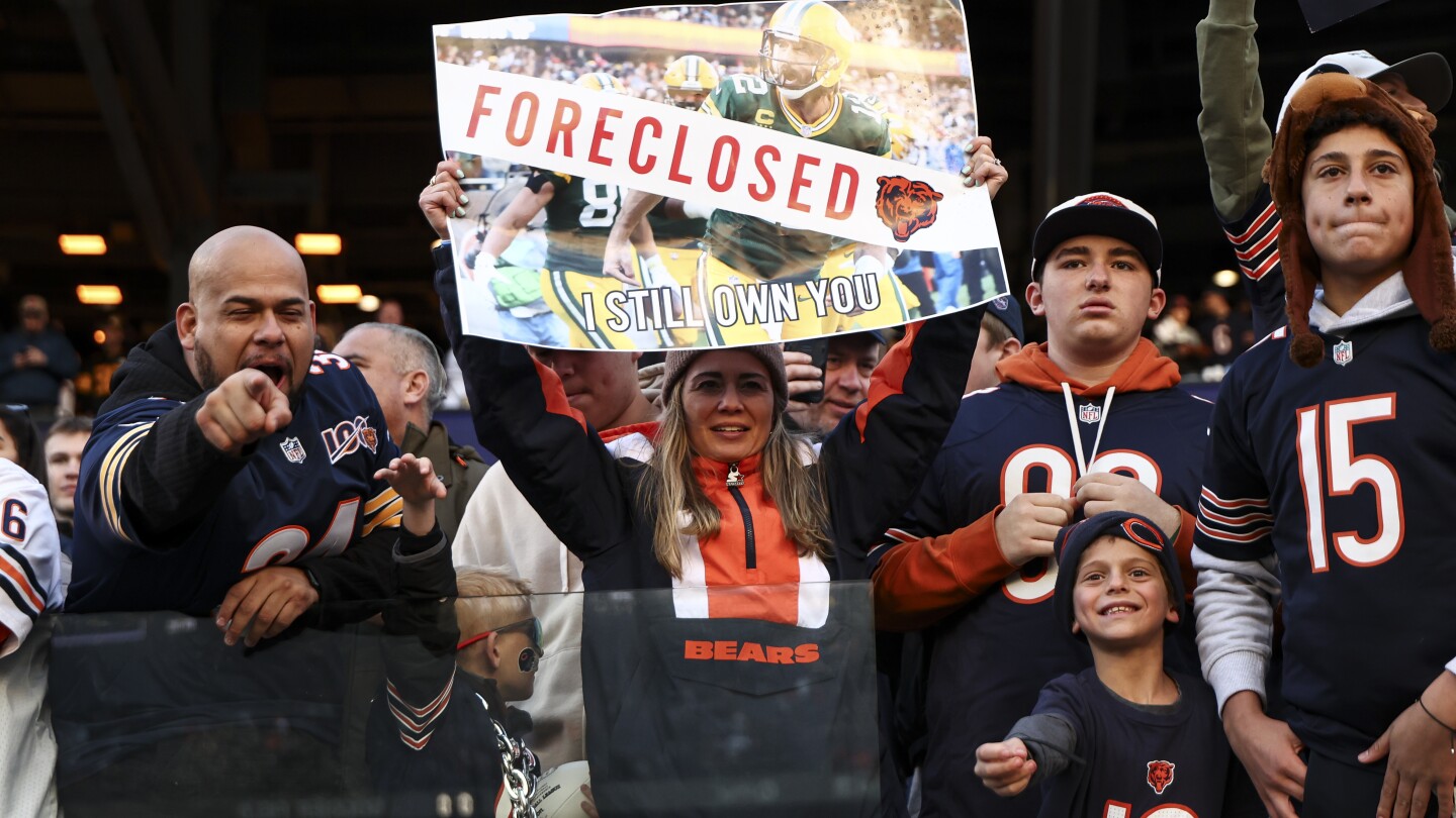  Comments from Aaron Rodgers create mixed signals about whether he’ll play