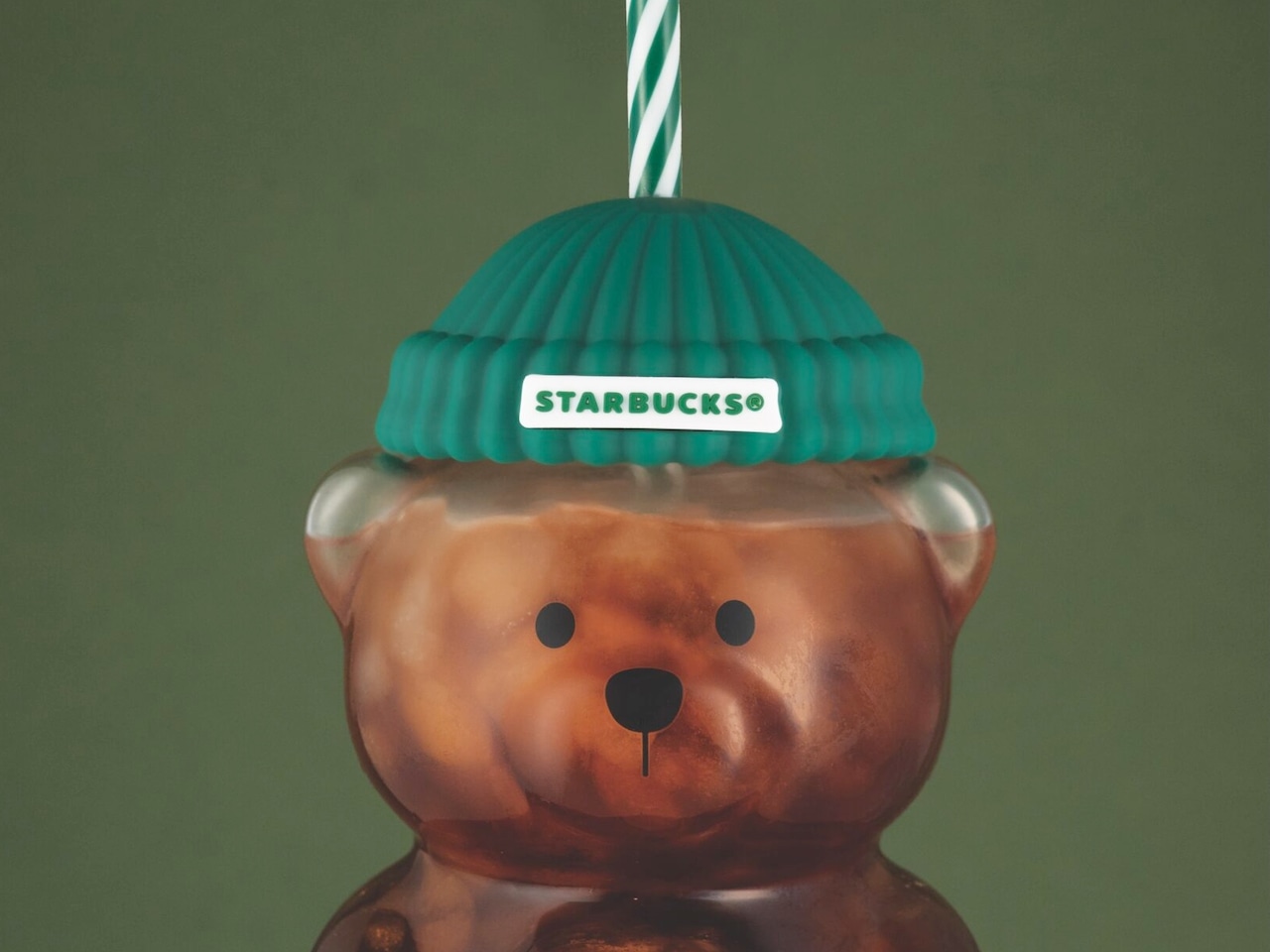  Starbucks introduces Bearista cup for 2025 holiday season