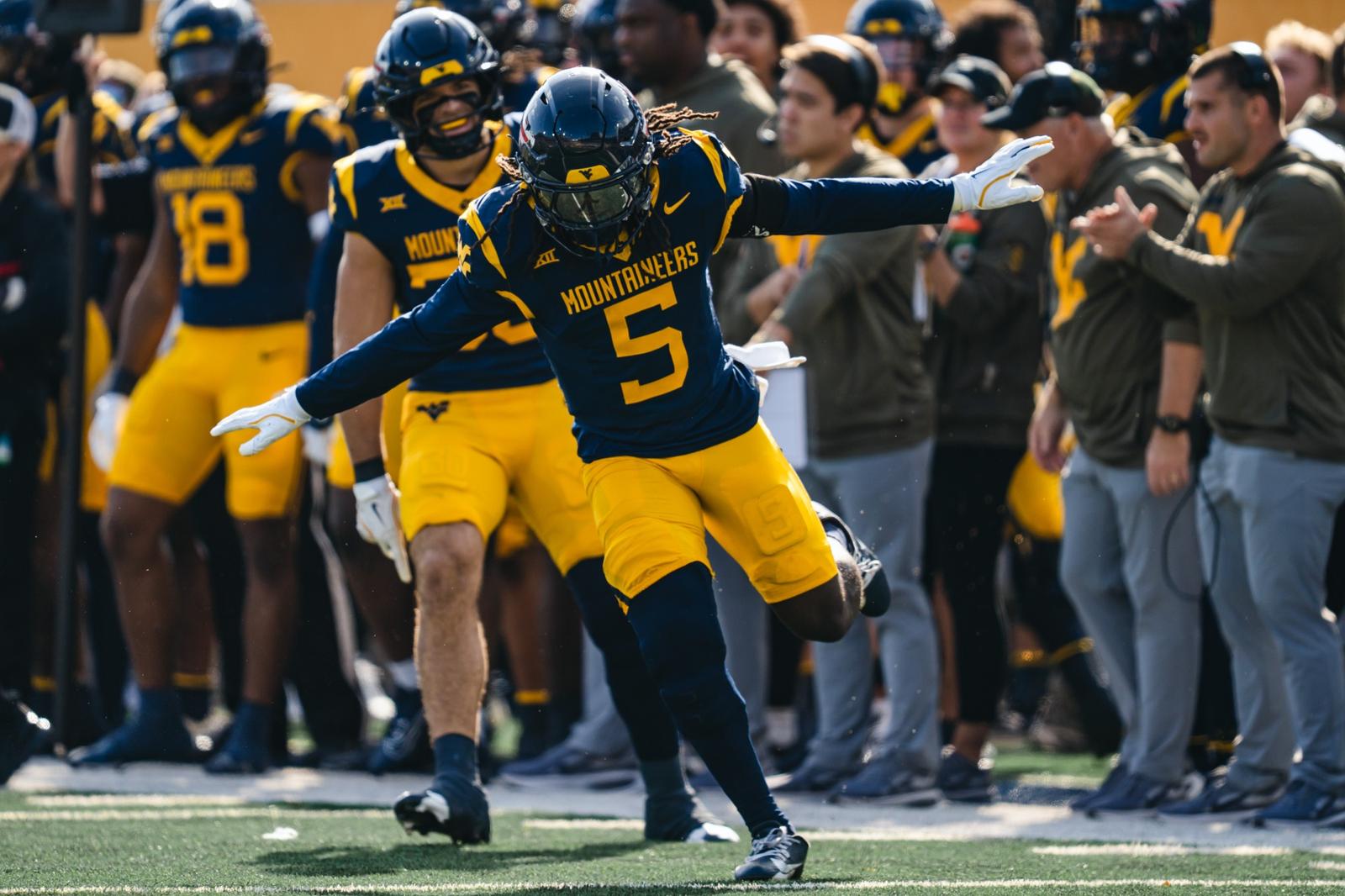  FINAL: West Virginia Defeats Colorado, 29-22