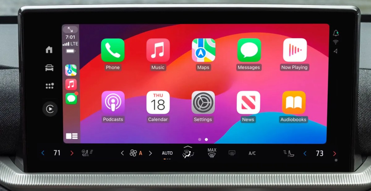  Is Tesla about to finally surrender to Apple CarPlay?
