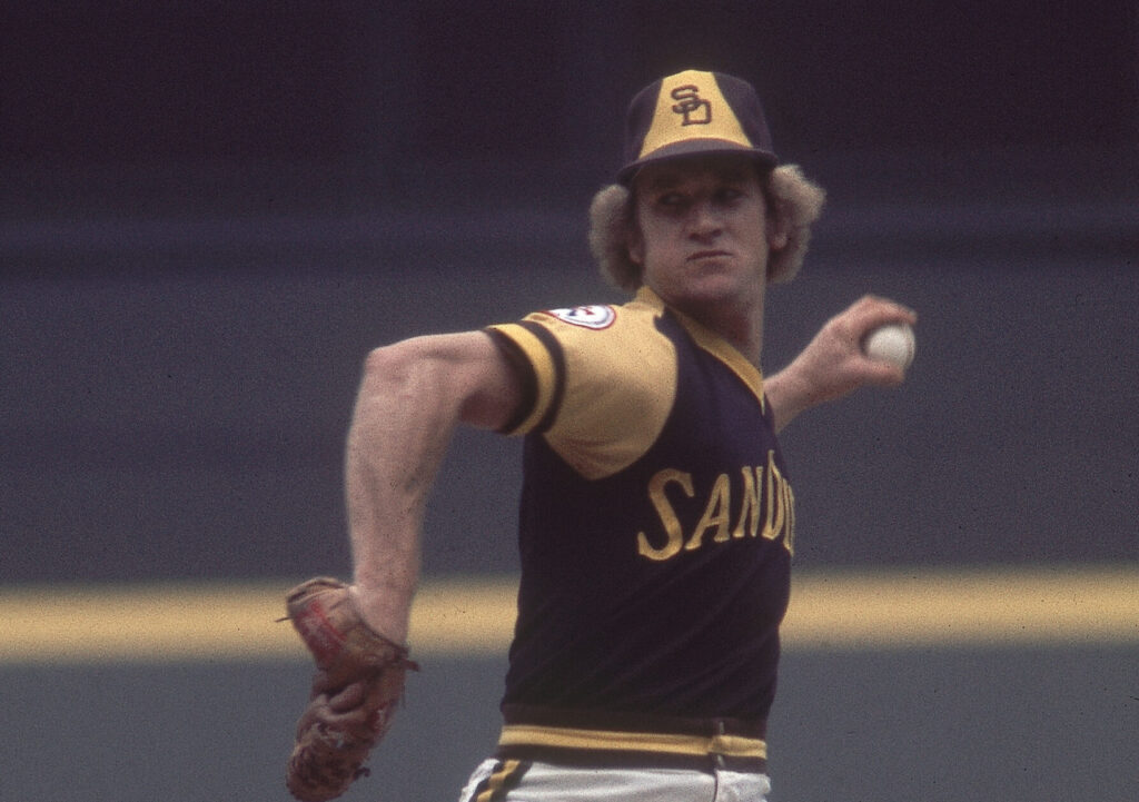  Former NL Cy Young Winner Randy Jones Passes Away