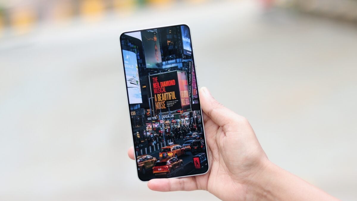  Forget big batteries, Samsung reportedly focused on Galaxy S26 pricing