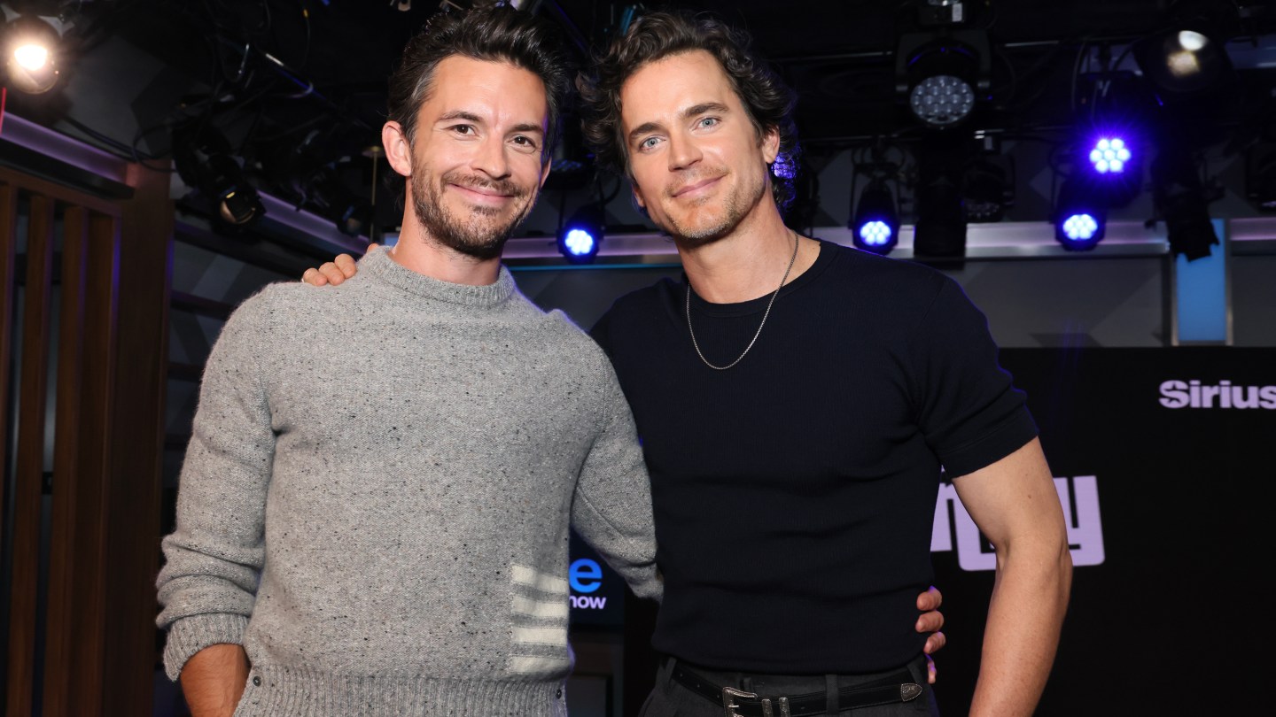  Matt Bomer Reacts to Jonathan Bailey’s Sexiest Man Alive Honor