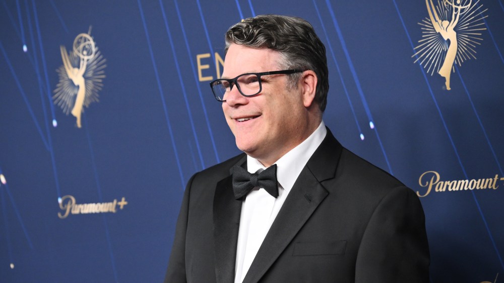  SAG-AFTRA President Sean Astin Talks AI, Tilly Norwood, Jimmy Kimmel