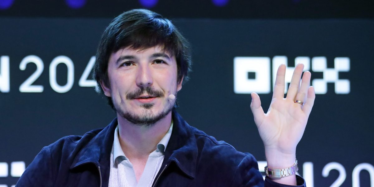  As boomers are forced back to work because they can’t afford to retire, Robinhood CEO says Gen Z are opening retirement accounts at 19 years old