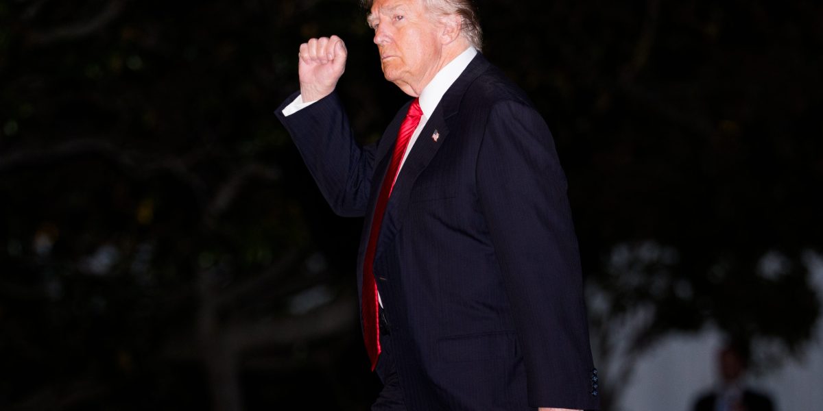  Trump says he ‘won’t be extorted’ as the shutdown is about to become the longest ever