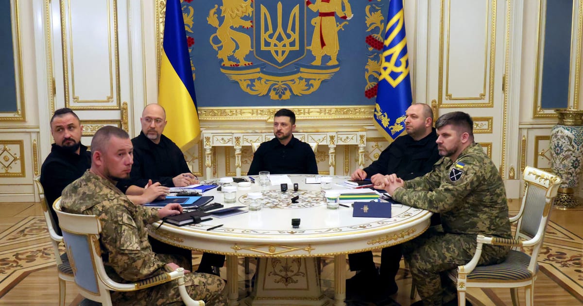  Ukraine scrambles to limit damage from blockbuster corruption scandal – POLITICO