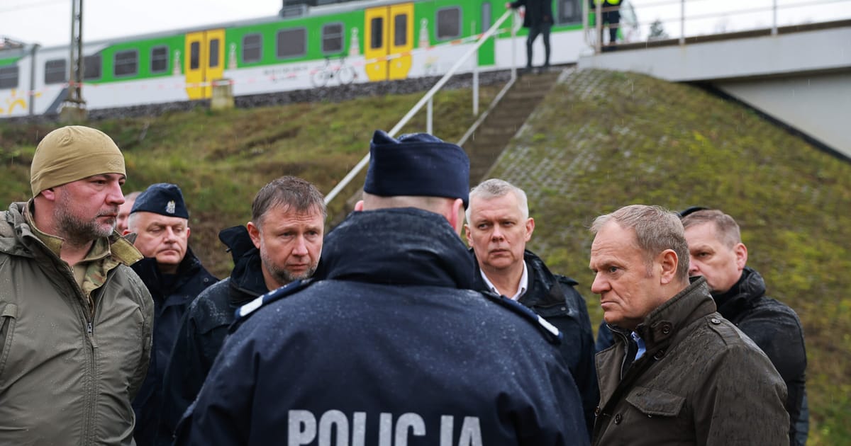  Polish PM Tusk says rail track explosion was ‘sabotage’ – POLITICO