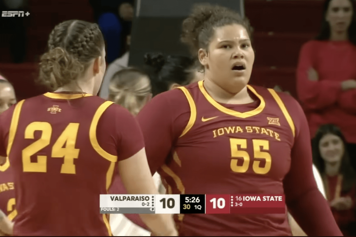  Iowa State’s Audi Crooks drops 43 points in 20 minutes while hiding sickness