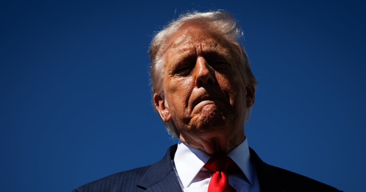  Trump Blurts Out Admission on Who’s Winning the Shutdown