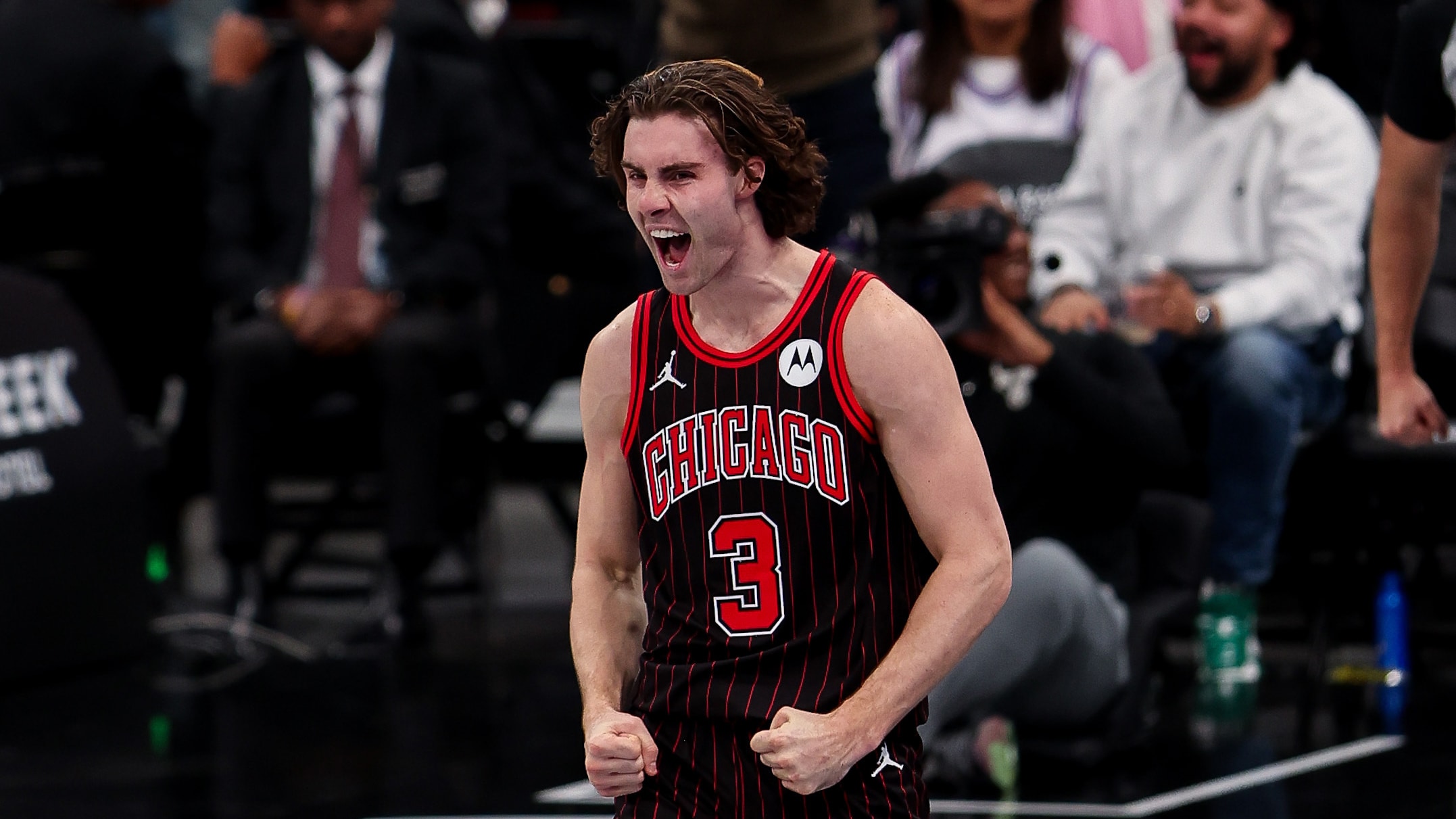  Josh Giddey's career-high 32 helps lead Bulls to first 5-0 start since 1996-97 season – NBA