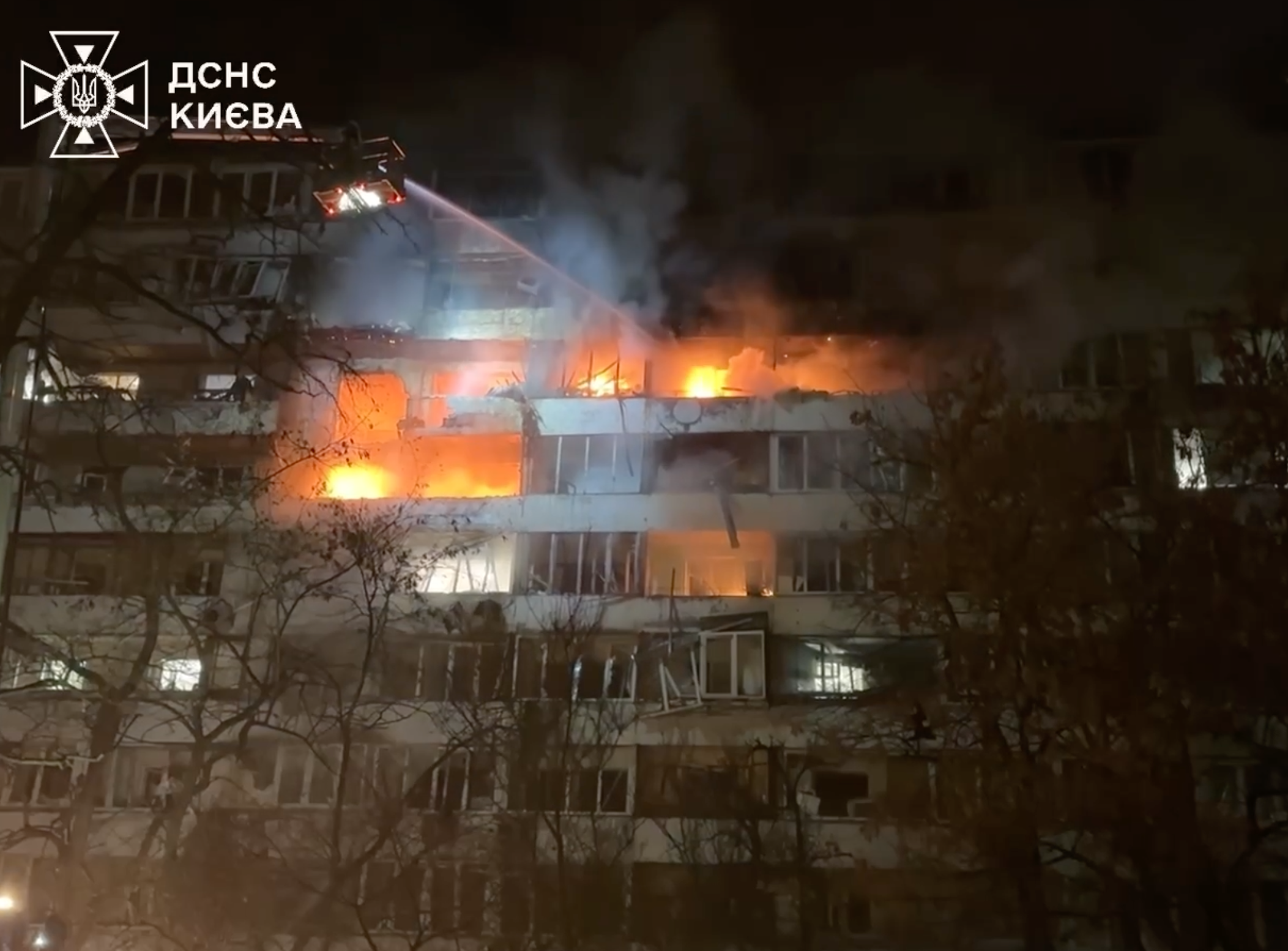  Ukrainian homes burn as Russian missiles hit Kyiv — at least 1 killed, 7 injured in mass attack