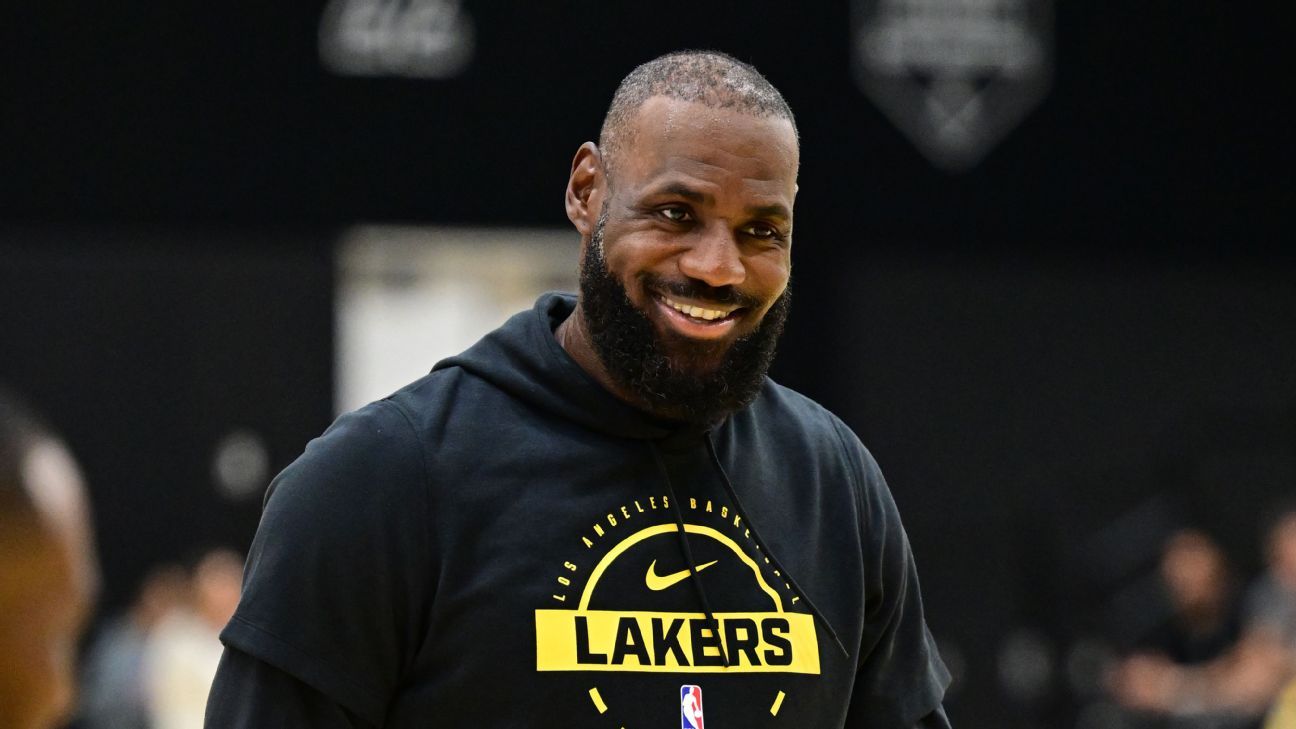  LeBron James on track to practice with Lakers’ G League team