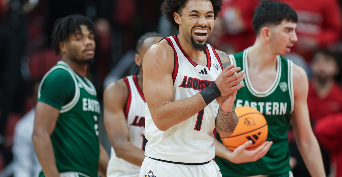  Louisville blows out Eastern Michigan, 87-46