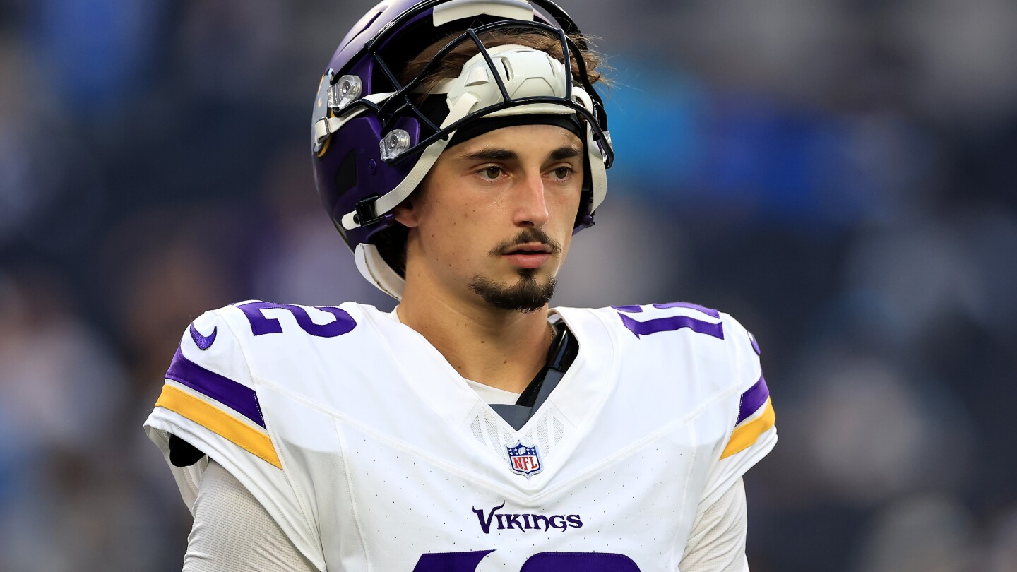  Max Brosmer will start for Vikings, J.J. McCarthy has not cleared concussion protocol