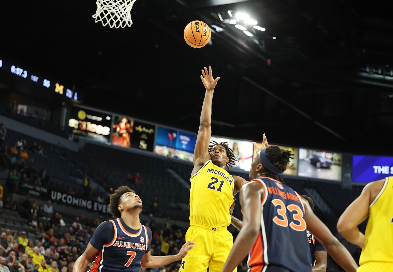 Michigan steamrolls Auburn, will play for Players Era championship