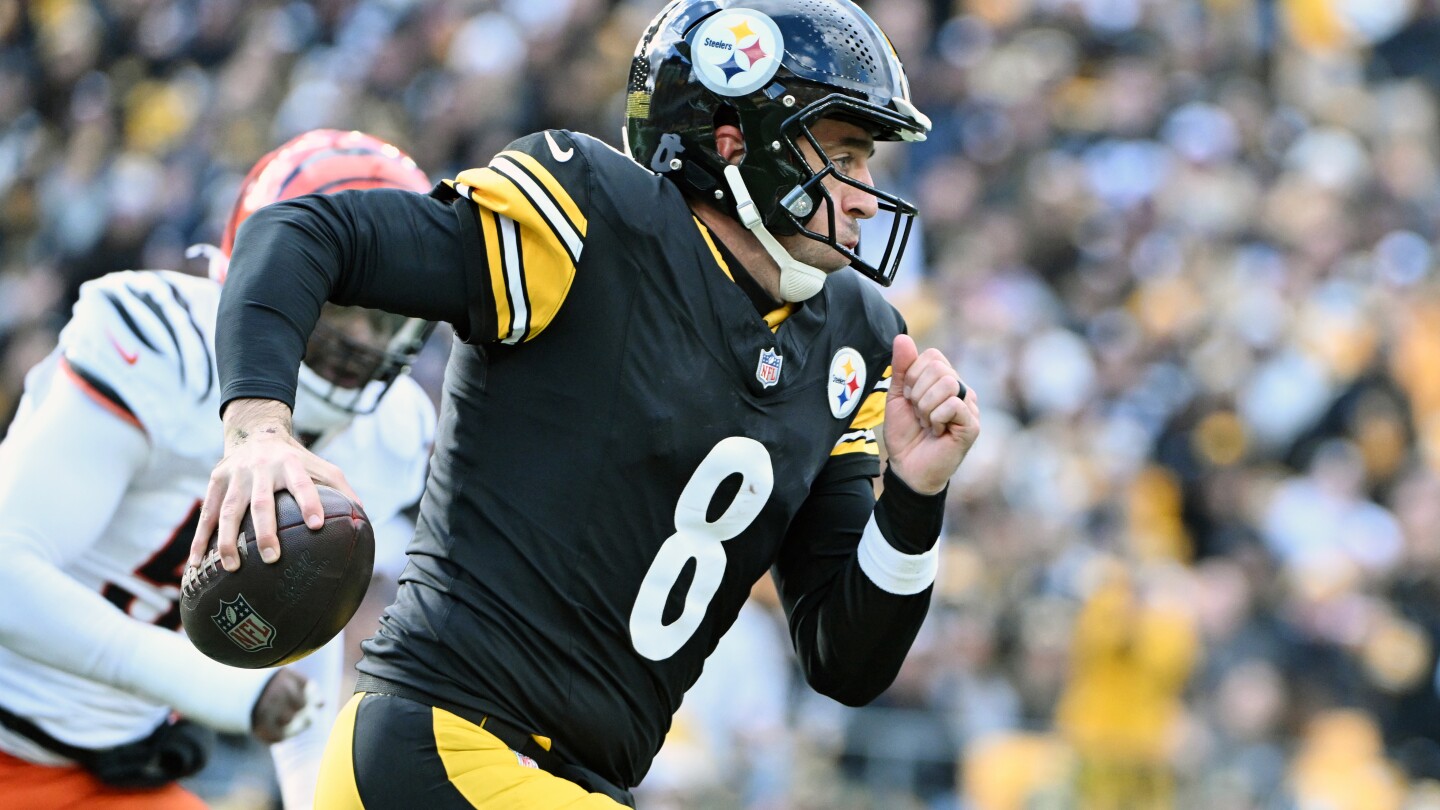  Mike Tomlin confirms that Aaron Rodgers has a fractured wrist, doesn’t rule him out