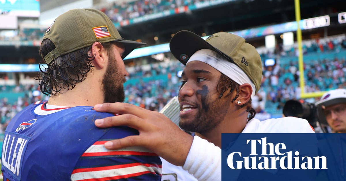  NFL roundup: Dolphins shock Bills as Texans stage record comeback against Jags | NFL