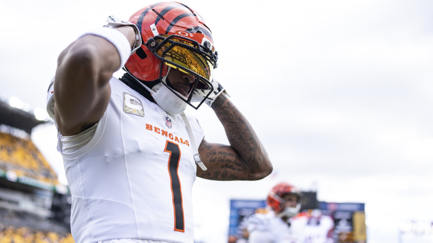  NFL suspends Bengals WR Ja’Marr Chase one game for spitting on Steelers DB Jalen Ramsey