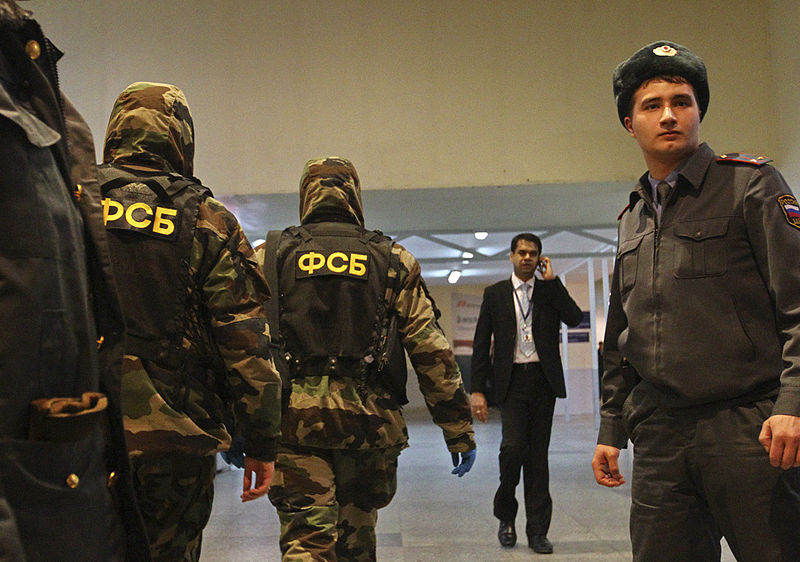 Photo: Russian FSB Officers. Credit: Kimbichlich via Wikimedia Commons https://commons.wikimedia.org/wiki/File:Nhan_vien_FSB.jpg