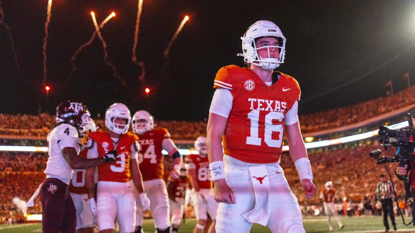  No. 16 Texas spoils No. 3 Texas A&M’s perfect season 27-17, knocks Aggies out of SEC title game