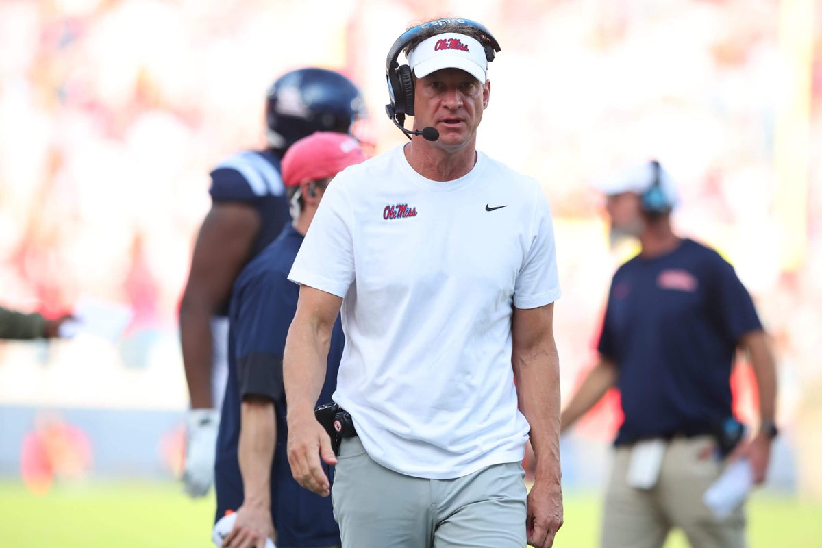  Ole Miss gives Lane Kiffin deadline of Egg Bowl to decide coaching fate