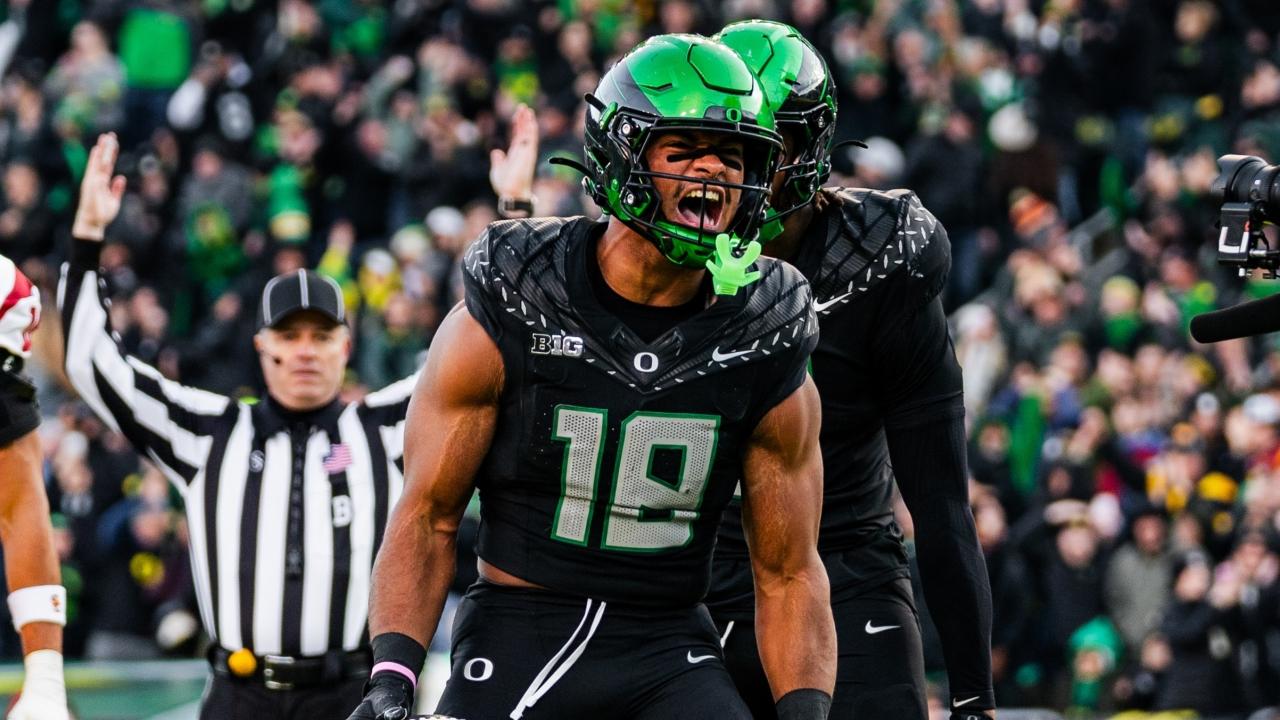  Oregon rises in fourth College Football Playoff rankings