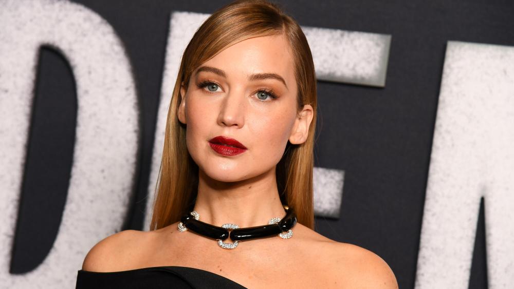  Jennifer Lawrence Didn’t Use Intimacy Coordinator for Robert Pattinson Sex Scenes