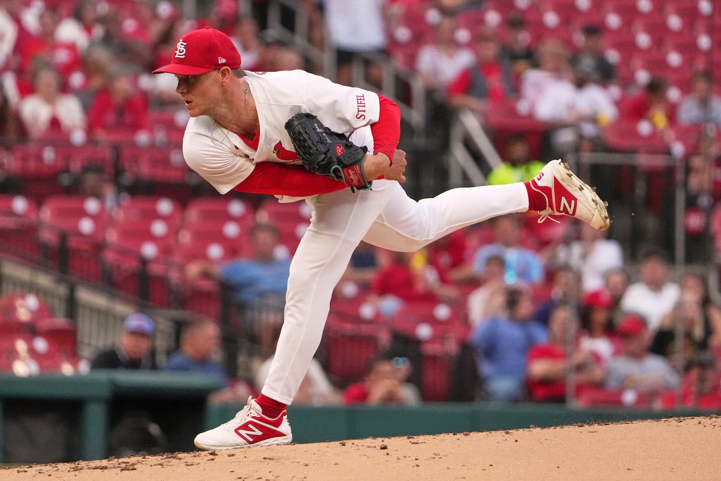  Red Sox trade for Cardinals pitcher Sonny Gray