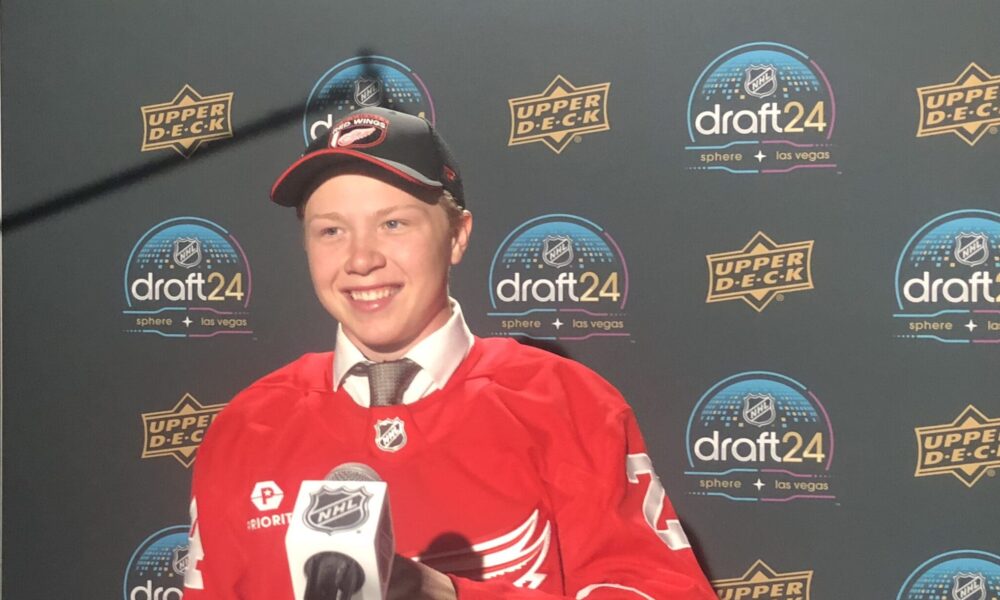  Red Wings College Prospect Leads Nation in Scoring