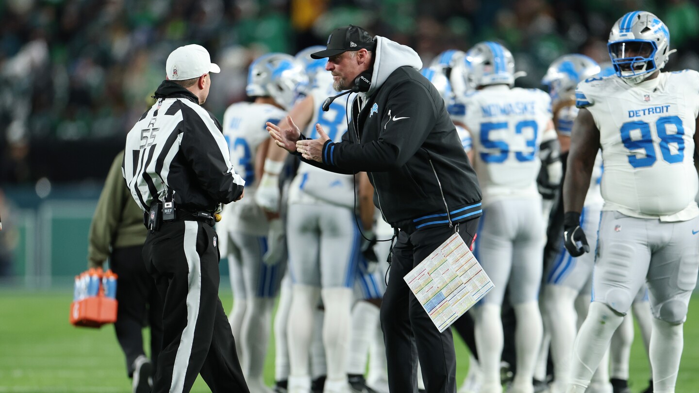  Referee Alex Kemp defends “absolutely terrible” pass interference call in Lions-Eagles