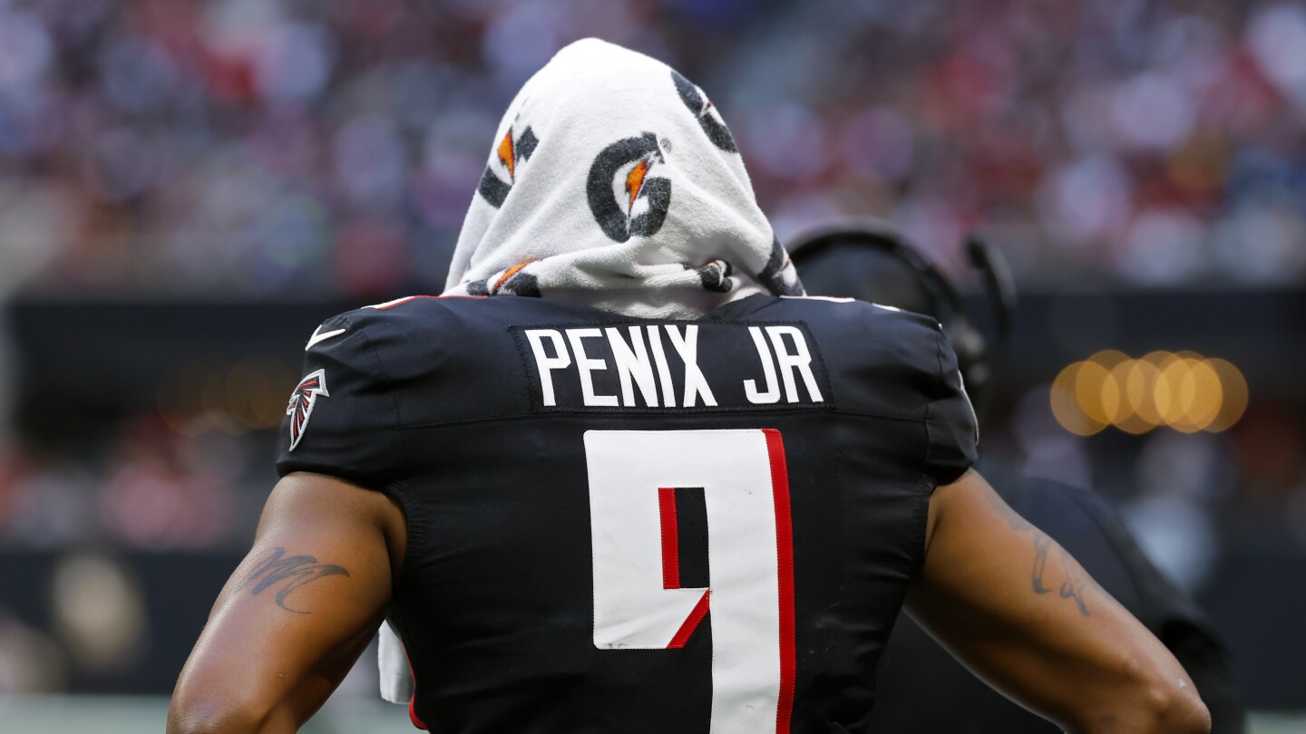  Report: Michael Penix Jr. will be placed on IR, has damage to ACL