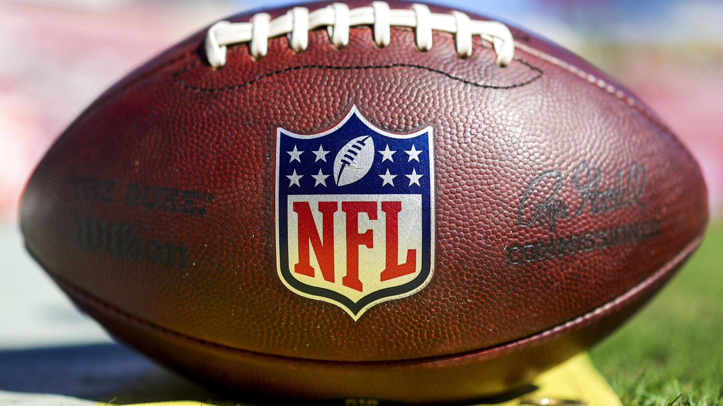  Report: NFL files grievance over annual NFLPA report cards