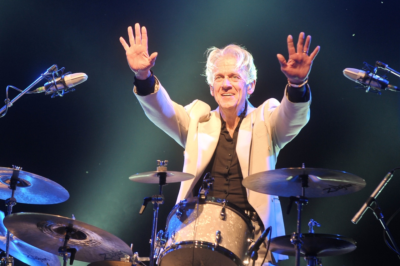 Gilson Lavis, former Squeeze drummer, dies at 74