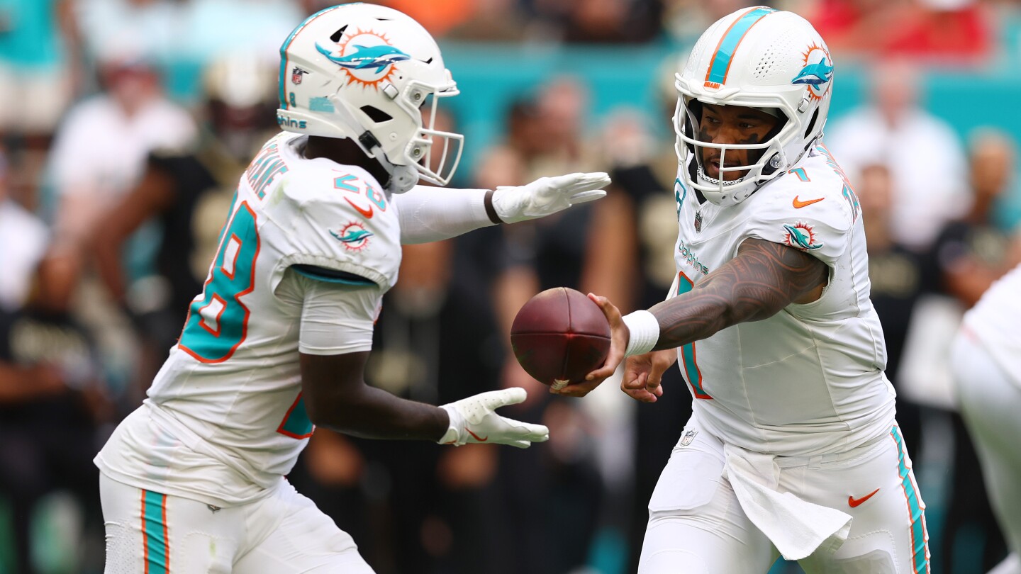  Saints’ comeback comes up short as Dolphins survive to win 21-17