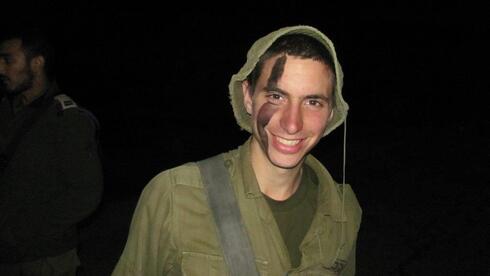  Israel says Hamas violated ceasefire by refusing to return body of fallen IDF officer