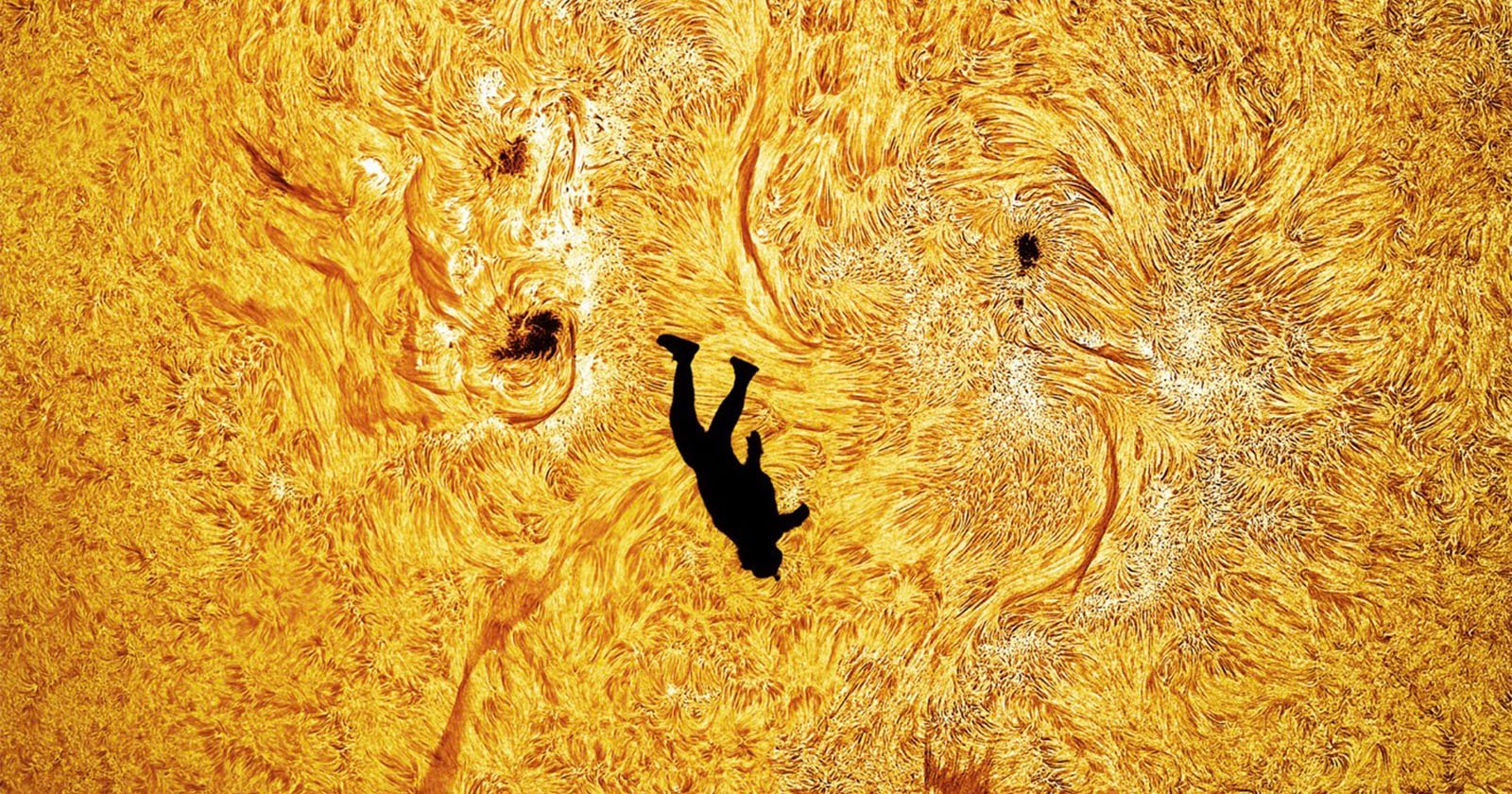  This Mind-Blowing Photo Shows a Skydiver Transiting the Sun