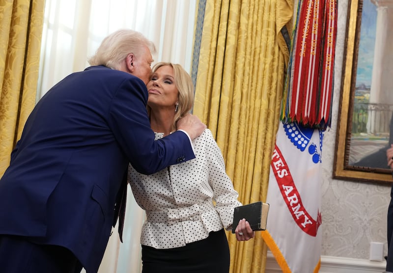 President Donald Trump (left) and Cheryl Hines (right)