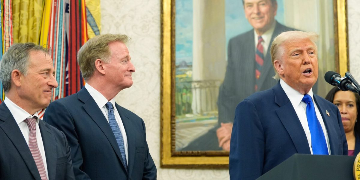  ‘That would surely be a beautiful name’: White House responds to ESPN report that Trump wants Commanders stadium named after him