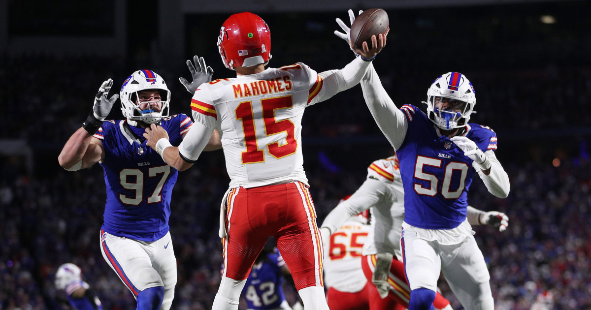  The key to the Bills beating the Chiefs in the playoffs is not what — or who — you think