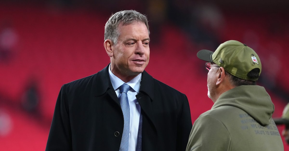  Troy Aikman chides Jerry Jones, Cowboys defense on MNF