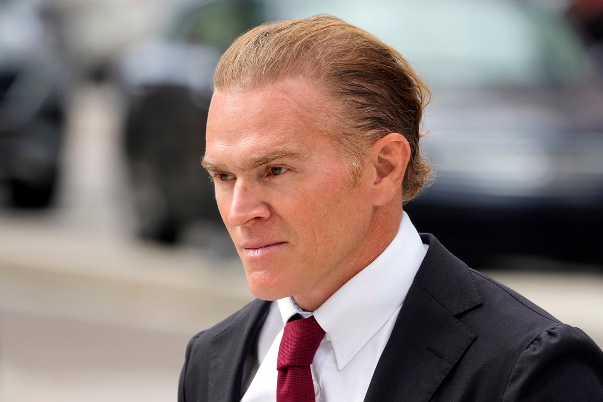  Arrest warrant issued for ex-Green Beret tied to failed Venezuela coup attempt