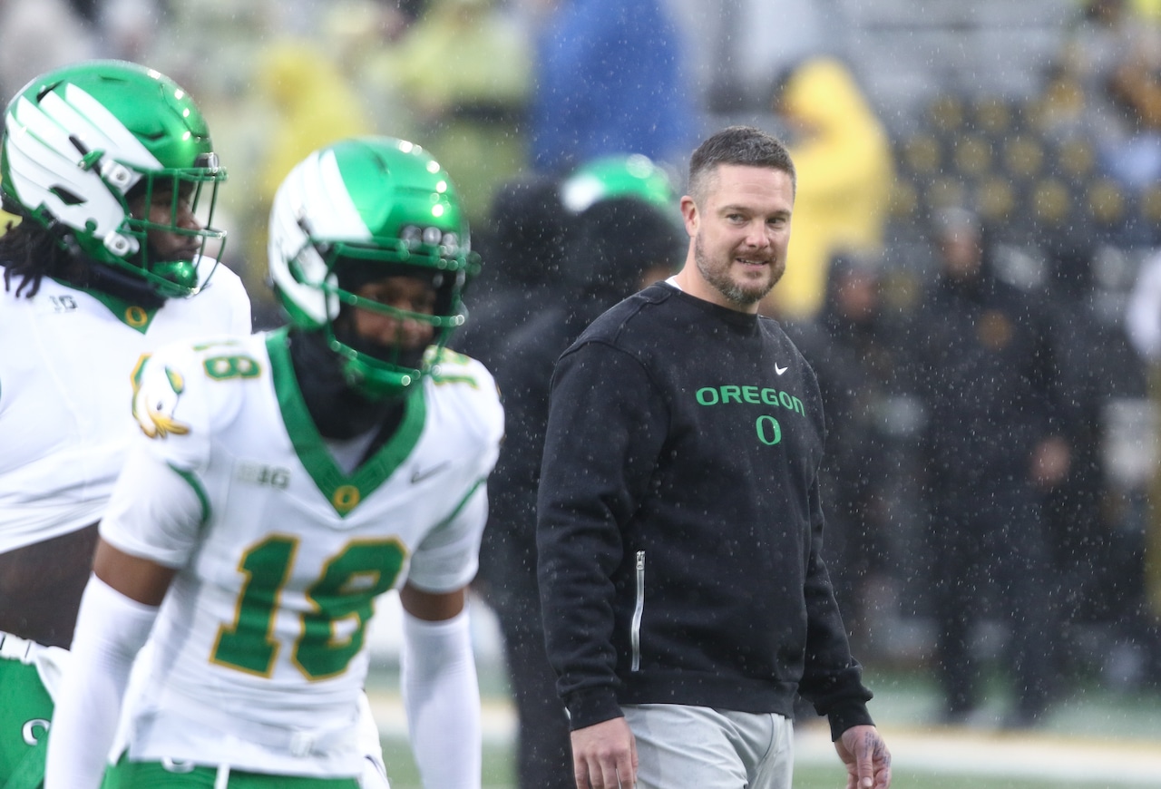  What Dan Lanning said after Oregon rallied to beat Iowa