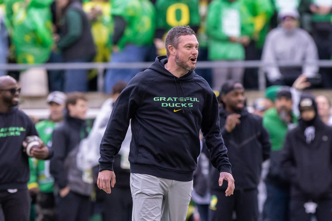  What time, TV channel is Oregon football vs. Iowa today? Odds, streaming, how to watch