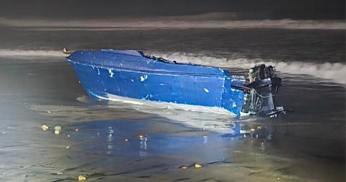  Man charged after migrant boat capsizes near San Diego, killing 4 passengers